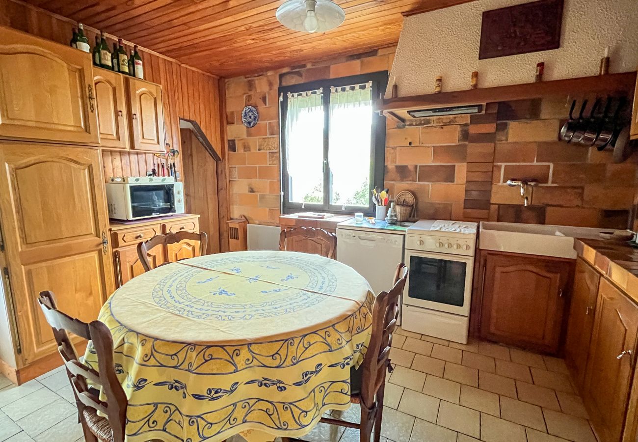 Villa à Lacanau - PLACE DE L'EGLISE - 88801